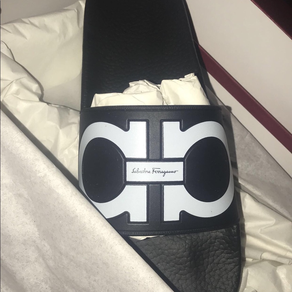 Men slides size 9 brand new - Picture 2 of 2